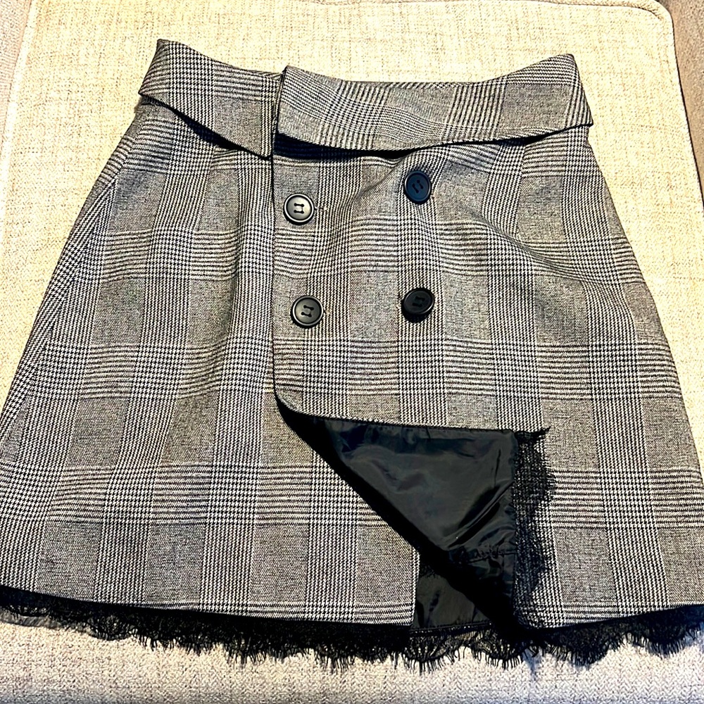 Zara very sexy  school girl skirt 💁‍♀️